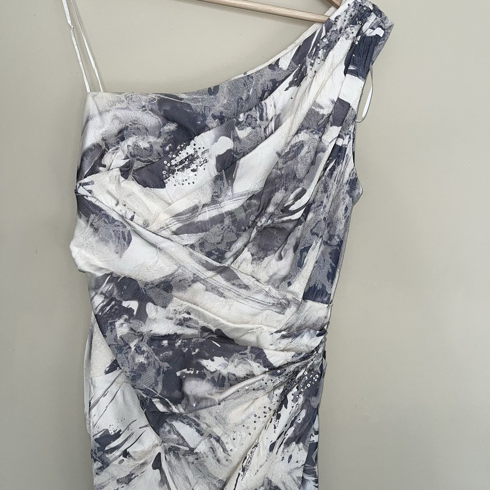 Theia Couture One Shoulder Ruched & Beaded Cocktail Dress Size 8 Ivory/Gray - Picture 5 of 10